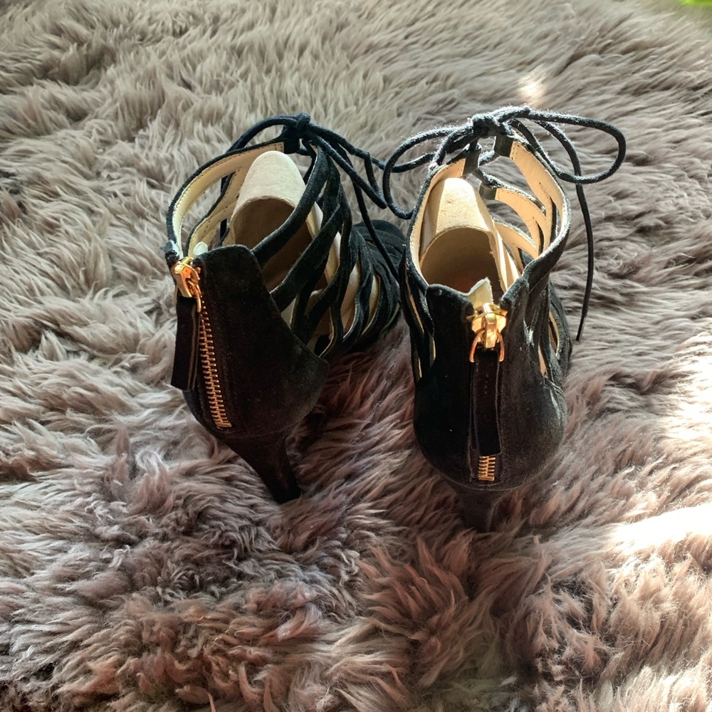 Heels 👠 - Picture 3 of 6